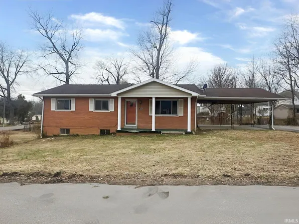 323 S Vine St, Boonville, IN 47601