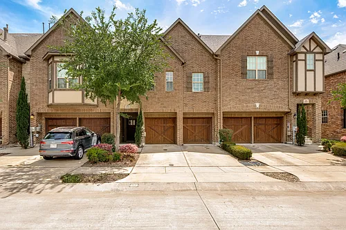 572 Waterloo Dr Photo 1