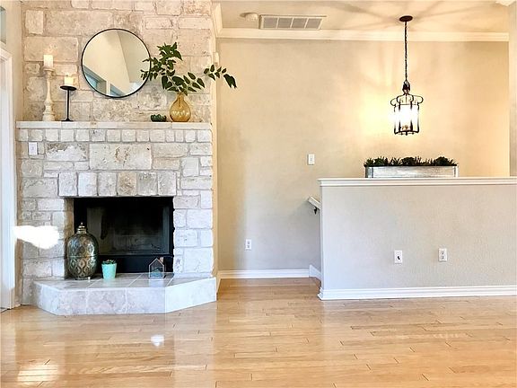 5th image of 300 Le Grande Ave APT 7