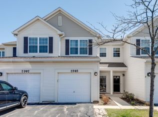 2905 Falling Waters Dr, Lindenhurst, IL 60046