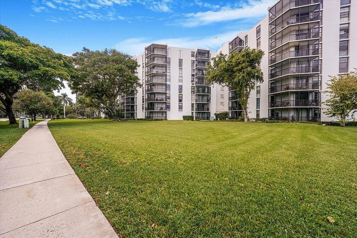 3475 N Country Club Drive #602