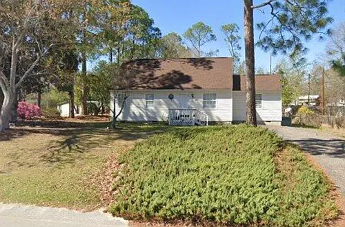201 Community Dr Photo 1 201 Community Dr Photo 1
