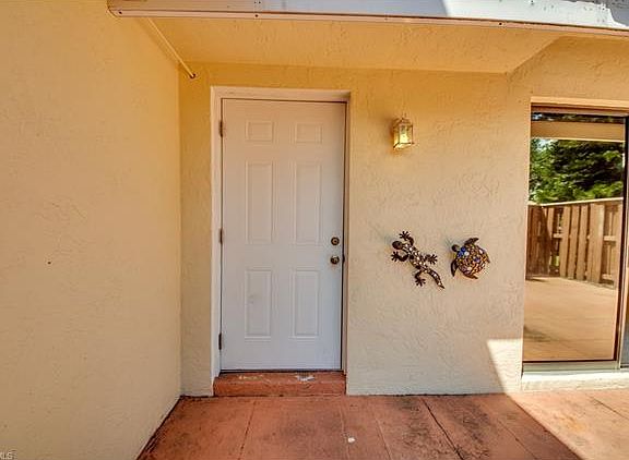 3rd image of 5223 Cedarbend Dr APT 4