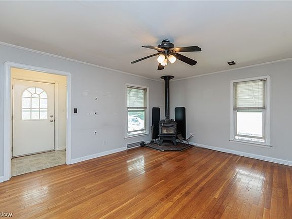 3rd image of 3265 Berea Rd