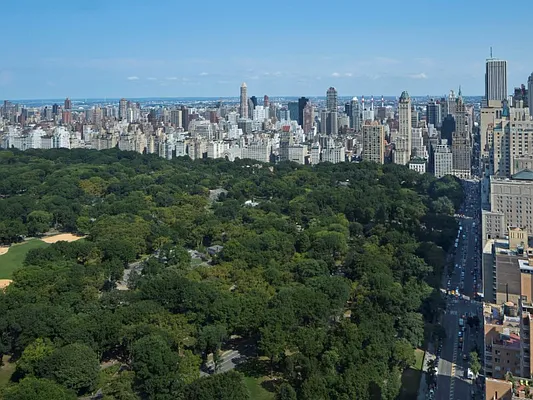 Sold by Sotheby's International Realty | media 7