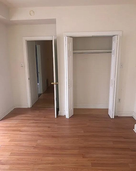 2nd image of 173 Manheim St #2