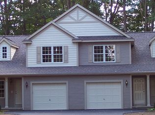 310 Grooms Rd #A, Halfmoon, NY 12065