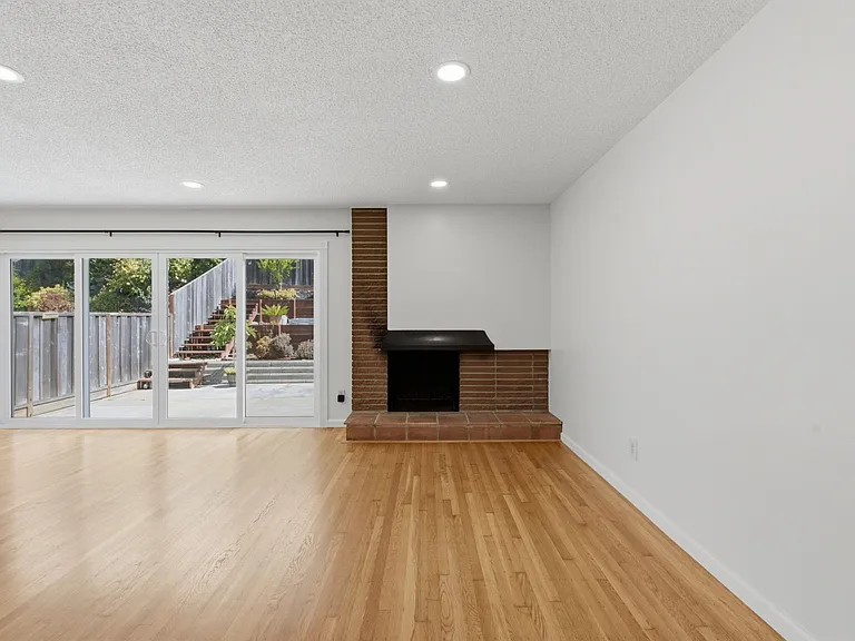 760 Cottonwood Ave — Photo 7