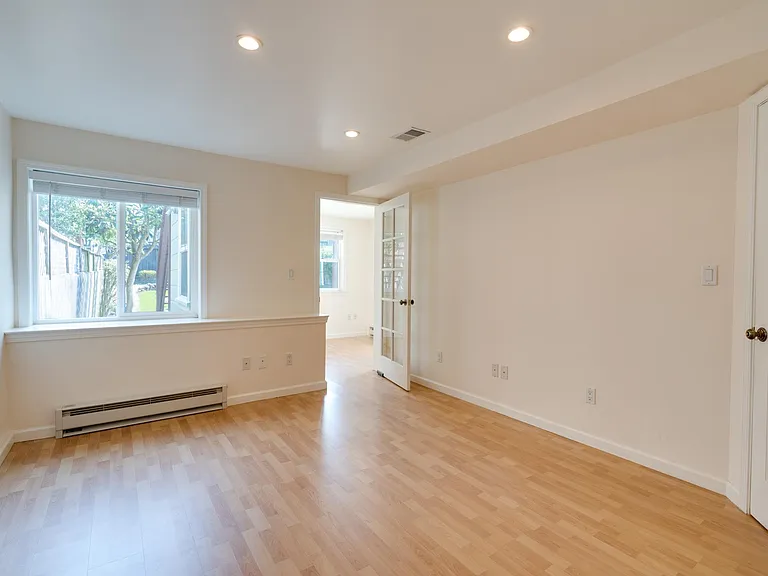 1466 14th Ave — Photo 18