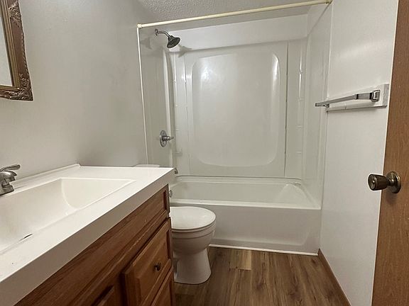 5th image of 2703 Woodwind Ct