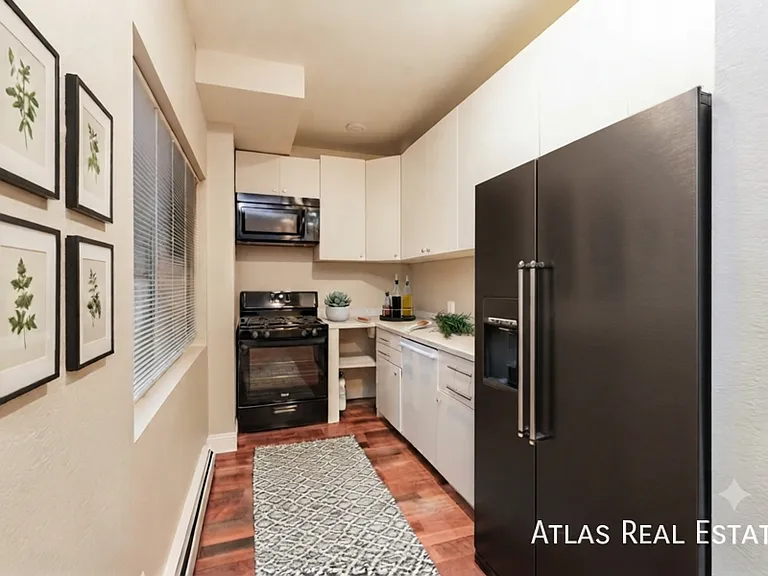 406 S 10th St #2 — Photo 2