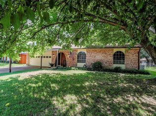 4513 Mink Dr, Haltom City, TX 76117