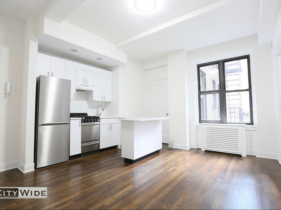 1st image of 140 E 46th St #2U