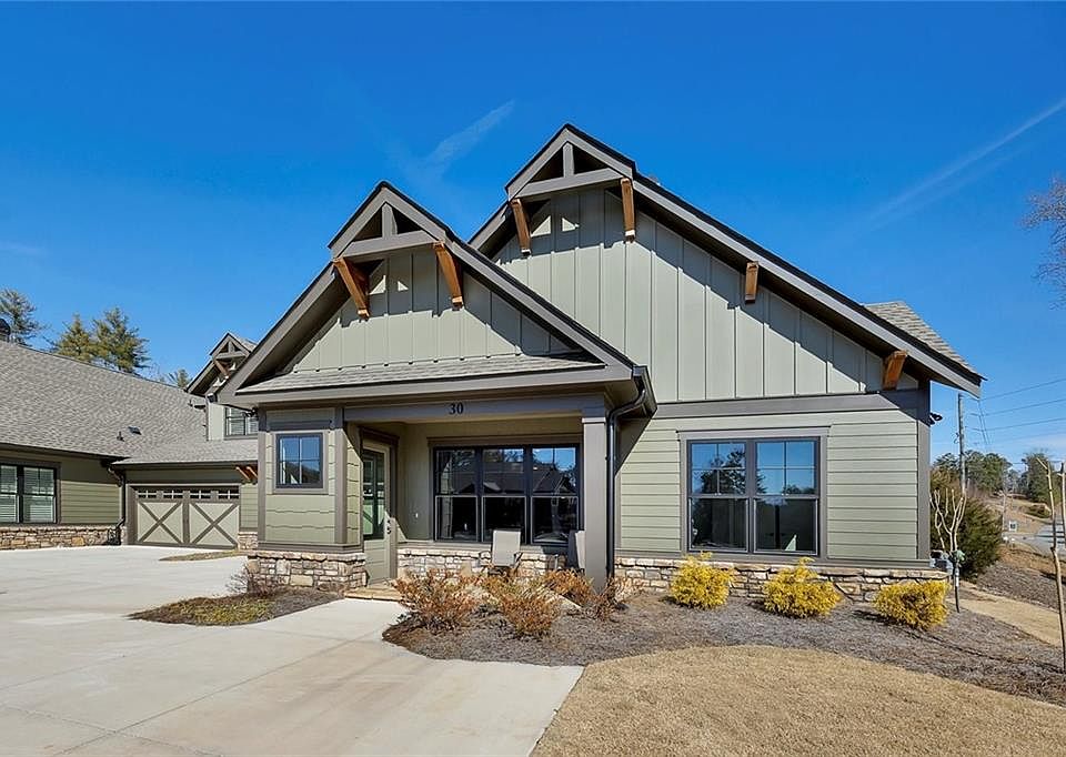 1st image of 85 Villa Vis #30