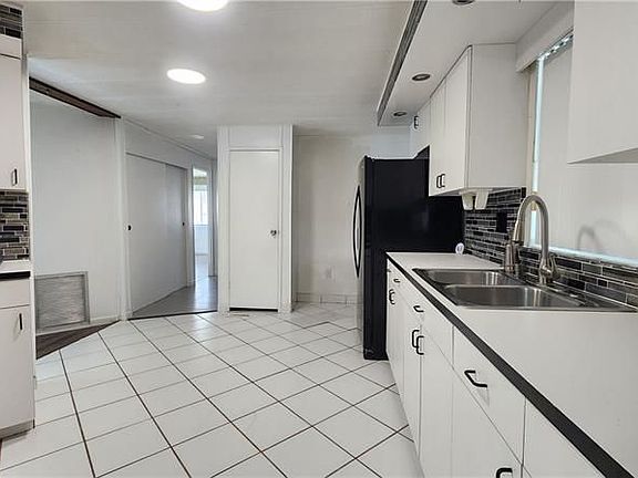 4th image of 10550 W State Road 84 #99