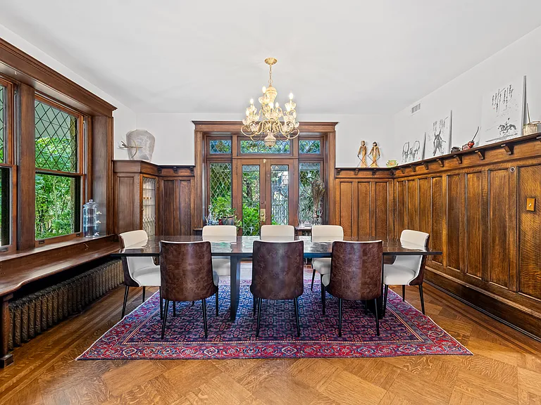 2329 Porter St NW — Photo 9