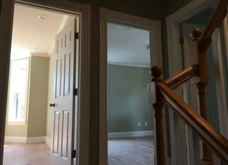 93 Upland Rd — Photo 3