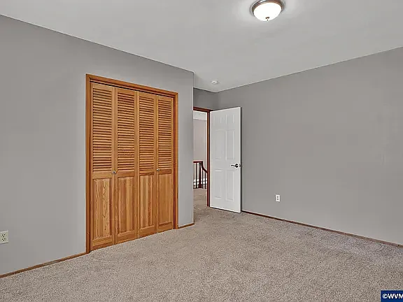6 bed, 2594 sqft, $1,200 — Photo 2