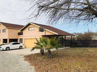 310 Meandering Way, Del Rio, TX 78840