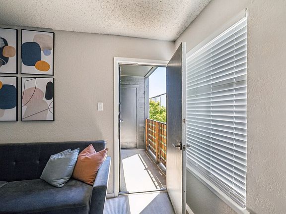 2nd image of 2505 Brown Blvd #Id1227191p