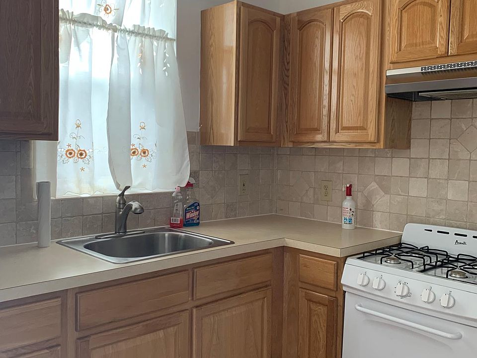 1st image of 279 Revere Ave #1