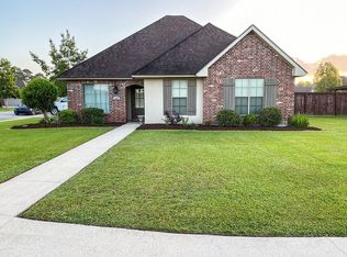 1201 Christopher St, New Iberia, LA 70563