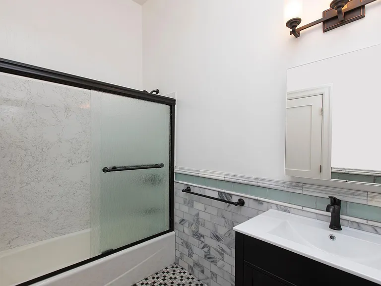 507 Haight St #E — Photo 18