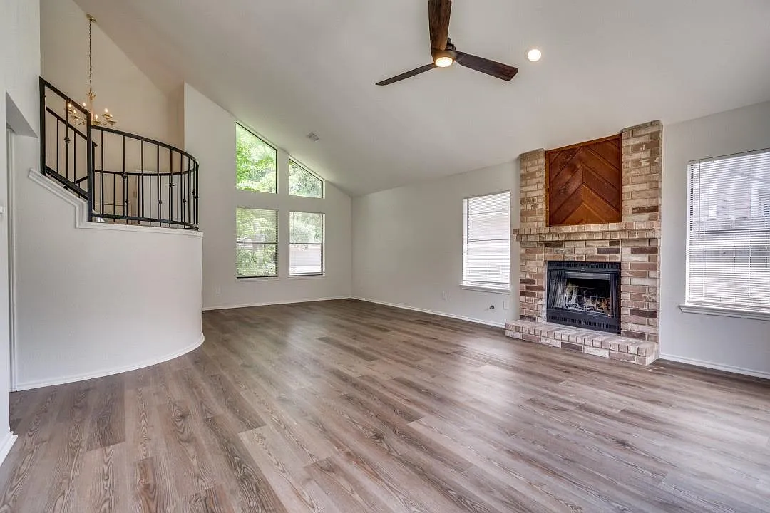 3 bed, 2.5 bath, 1805 sqft, $2,450 — Photo 4