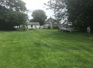 621 N Tremont St, Kewanee, IL 61443