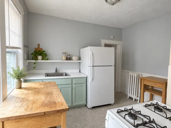 104-106 W Adams St #1, Somerville, MA 02144