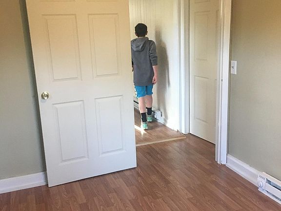 2nd bedroom