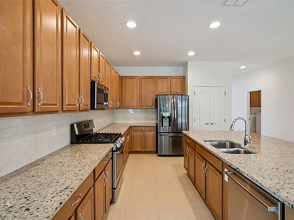 5th image of 211 LUGANO WAY