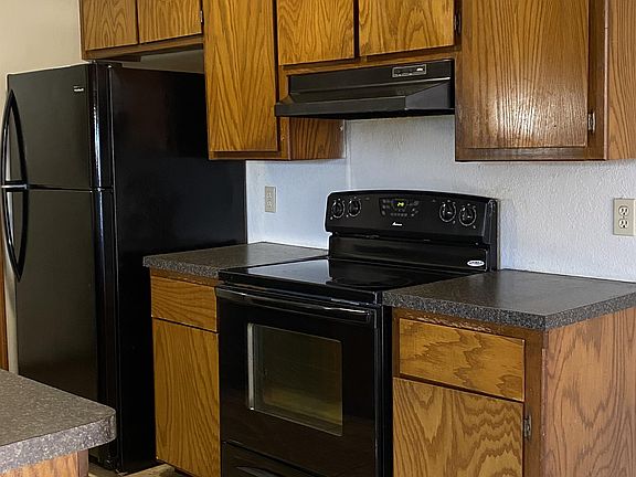 5th image of 2820 SE 55th St #1