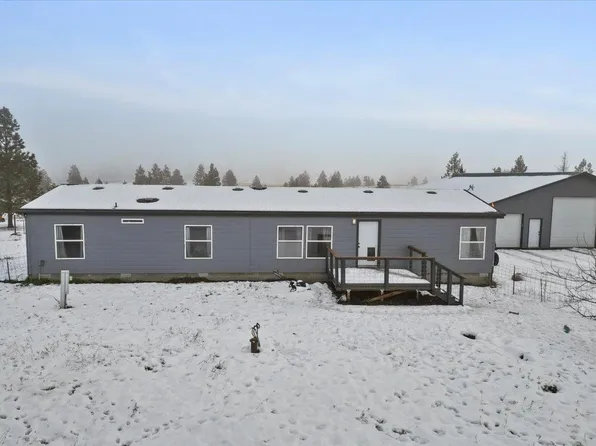 13818 N Dover Rd, Nine Mile Falls, WA 99026