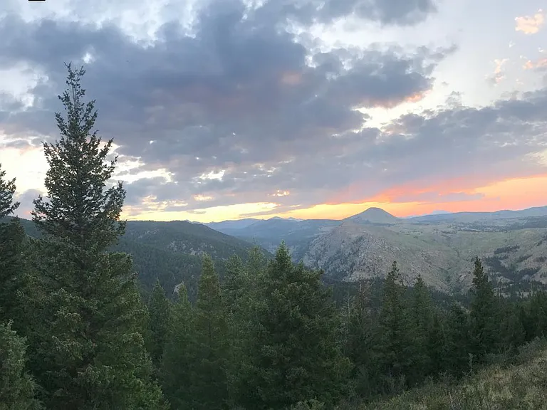 view from 5 minute hike out the back door