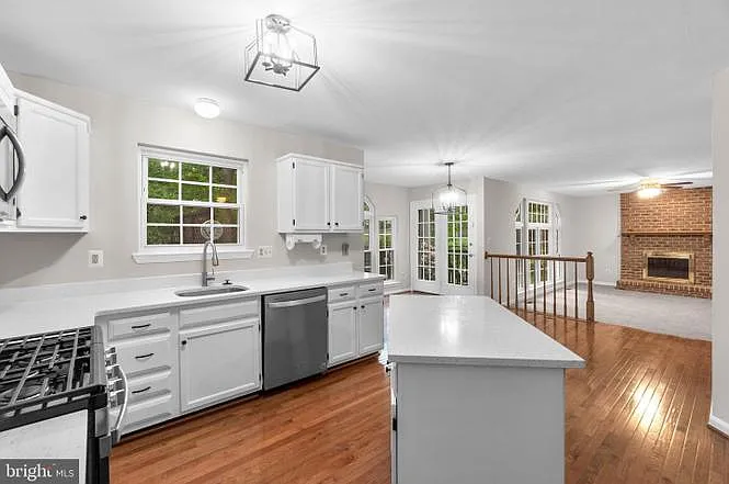 320 Kalorama Rd — Photo 20