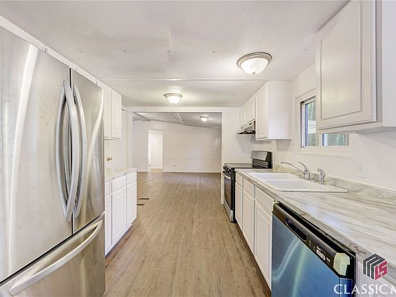 5th image of 2412 Hancock Drive