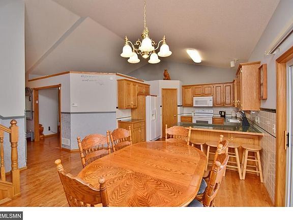 4th image of 4523 194th Ave NE