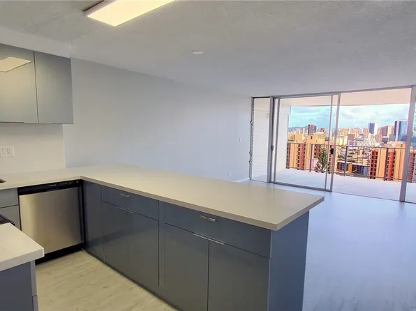 1441 Victoria St APT 1204, Honolulu, HI 96822