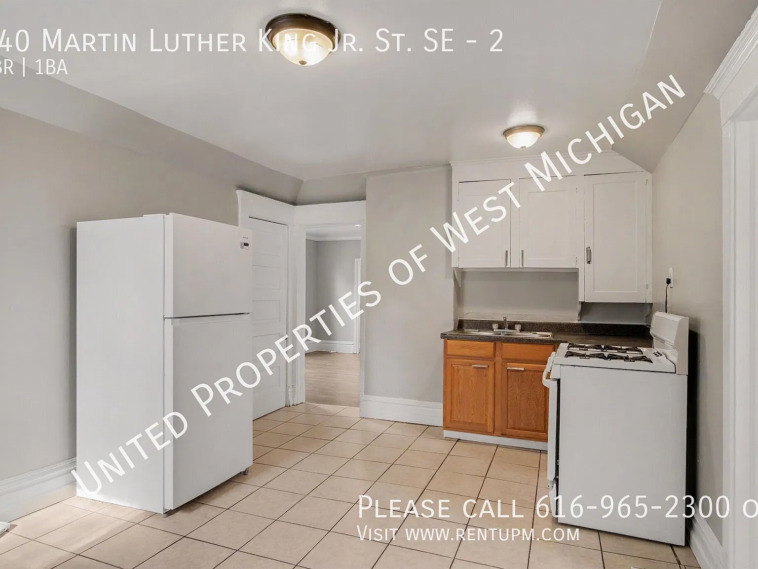 Available Now | 2 Bedroom, 1 Bath Upper Level Apartment | Off Street Parking | Shared Laundry | M... — Photo 4