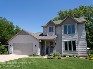 3774 Thunderbird Ave SW, Grandville, MI 49418