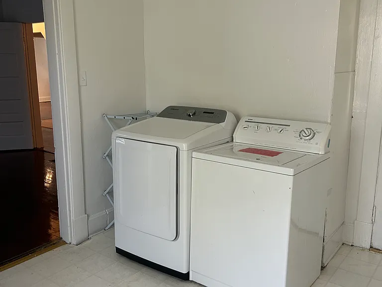 211 Arlington Ave #1 — Photo 4