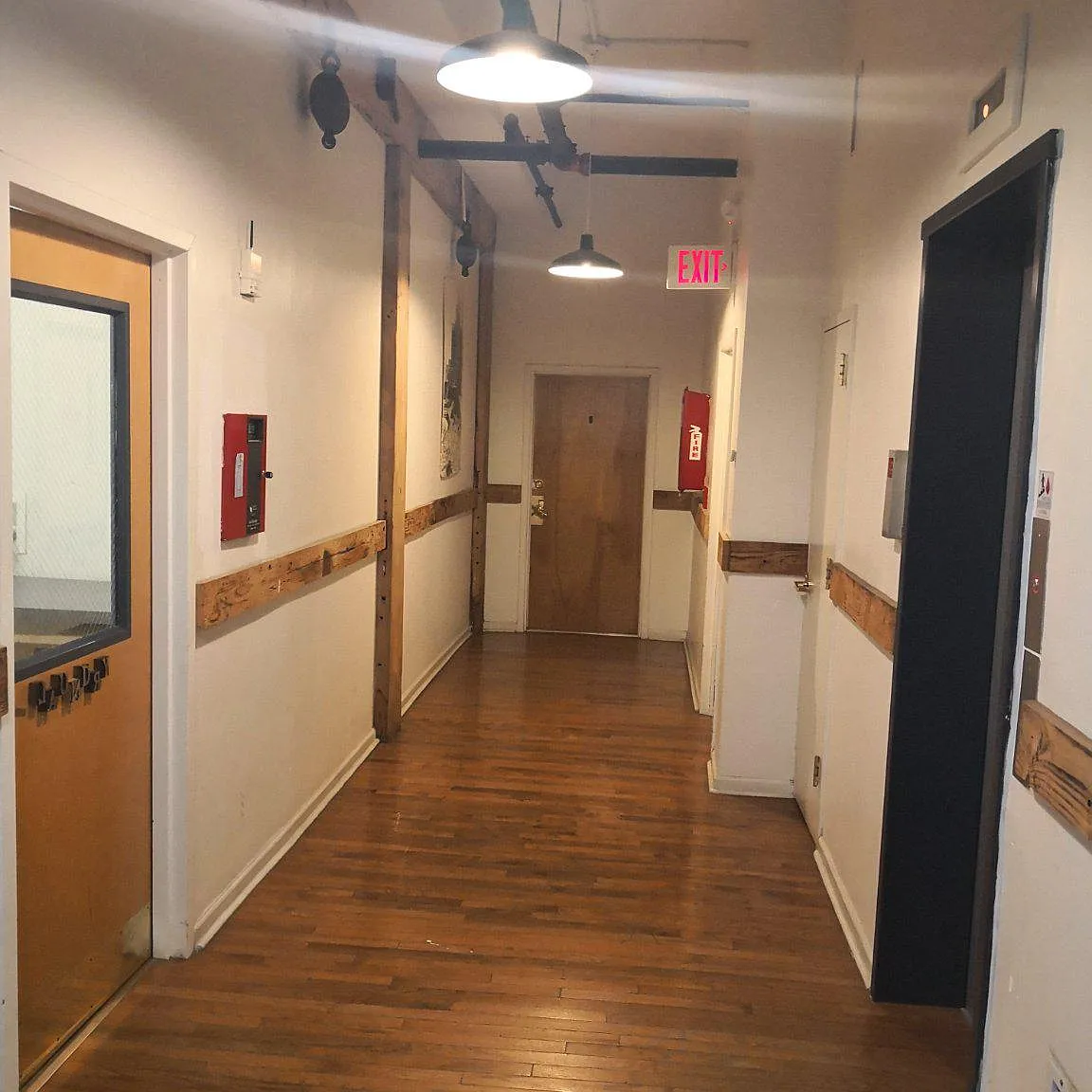 Studio, 1.0 bath, 13160 sqft, $1,300 — Photo 4