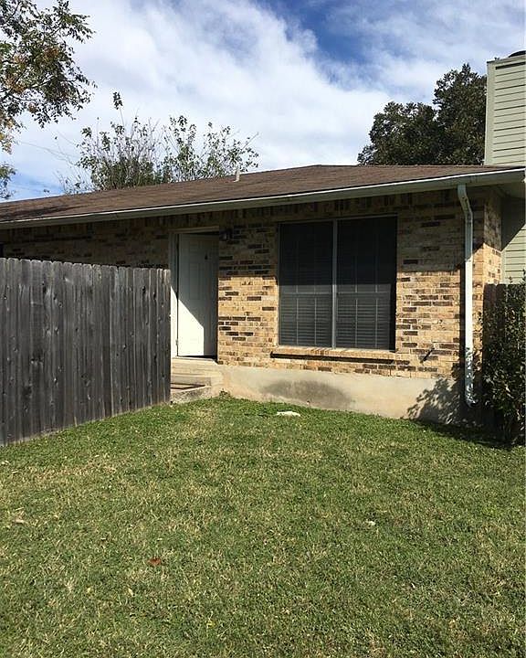 1st image of 2200 Granberry Dr #A