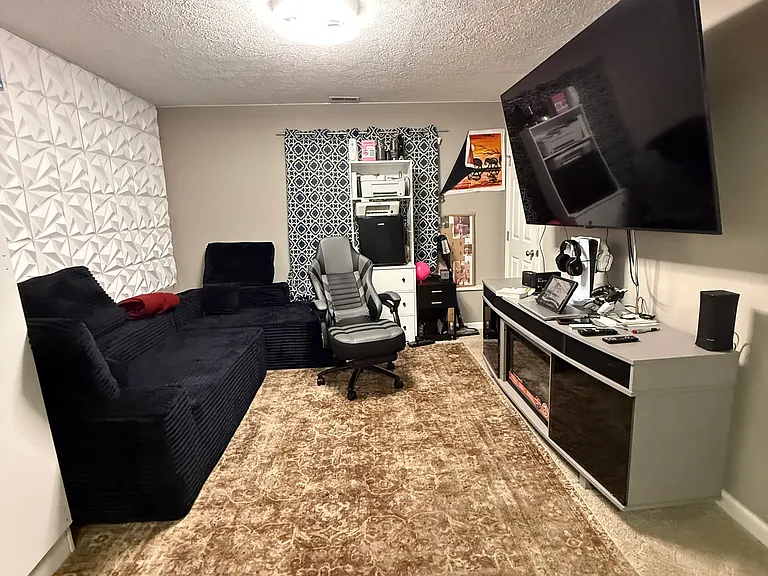 4151 Crosspointe Dr — Photo 11