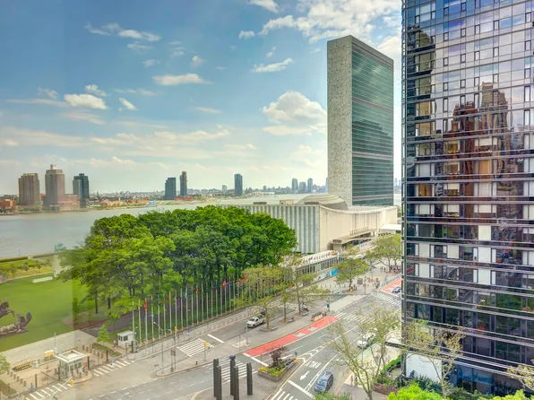 845 United Nations Plaza image 9 of 10