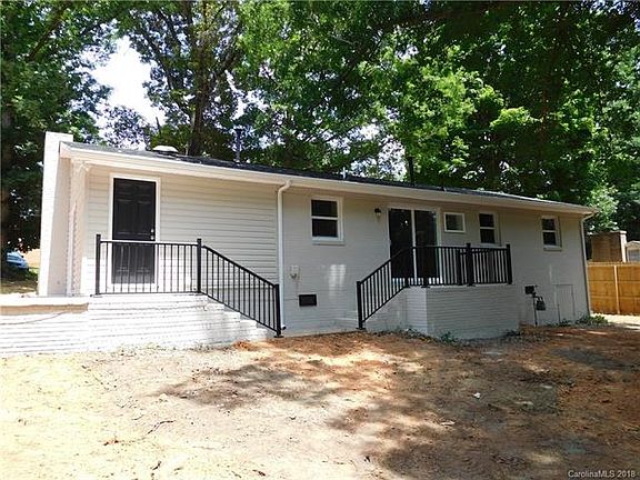 5th image of 2516 Maplewood Dr