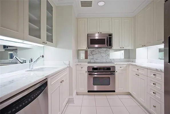 Rented by Mark David | media 28