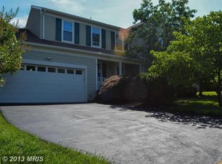 3595 Plum Dale Dr, Fairfax, VA 22033