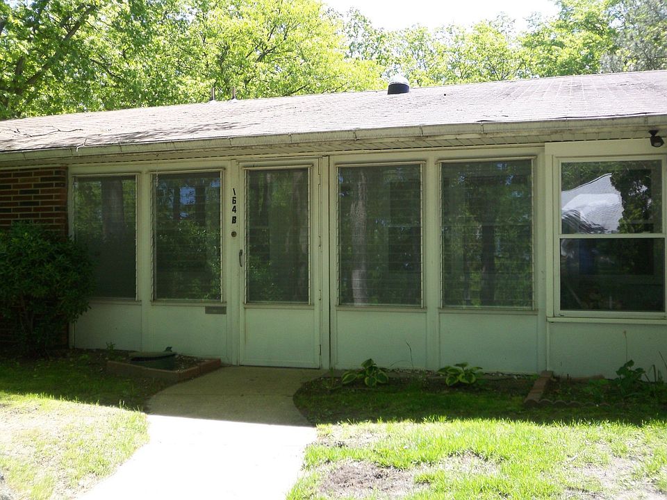 1st image of 164B Gramercy Ct